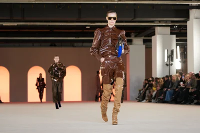 Look 17